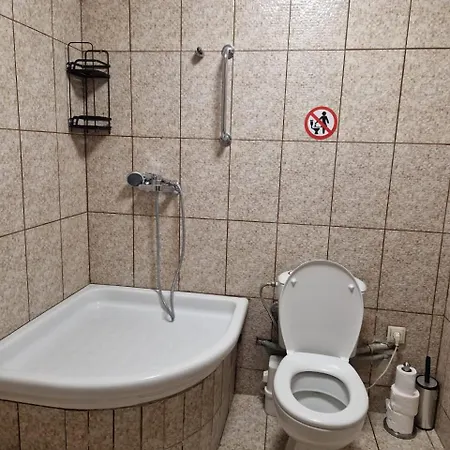 Alikis House Tatil Evi Néa Péramos